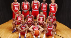 勇士休赛期“零操作”背后的防守大师豪赌